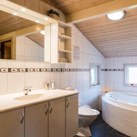 Holiday home Holiday Henne Xl *